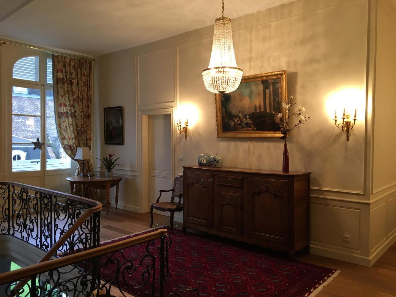 Bed and Breakfast Entre Cour Et Jardin Arras Esterno foto